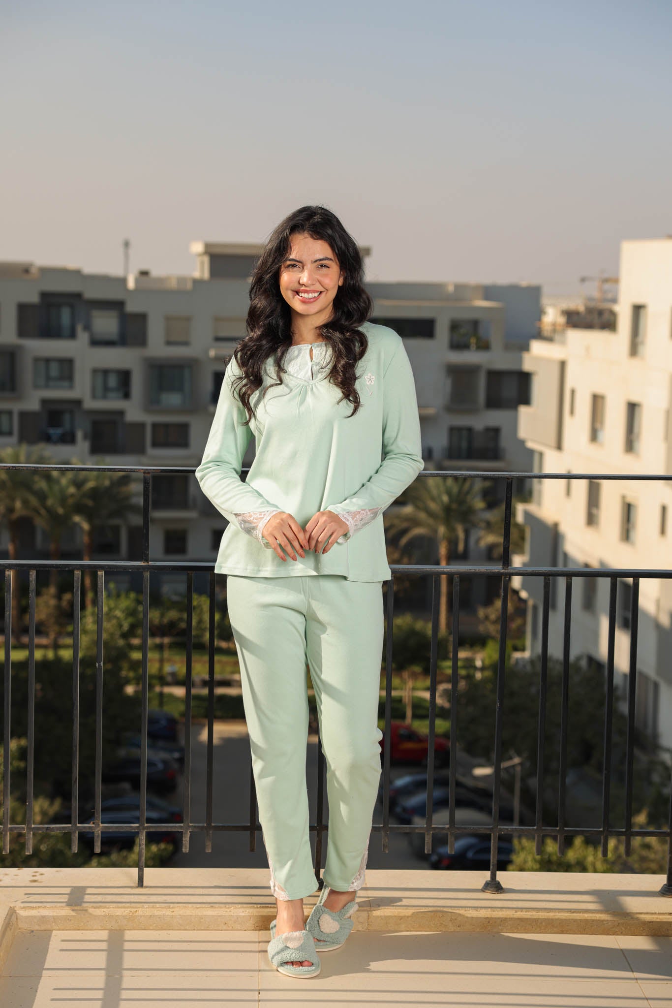 بيجاما ميلتون ساده بدانتيل