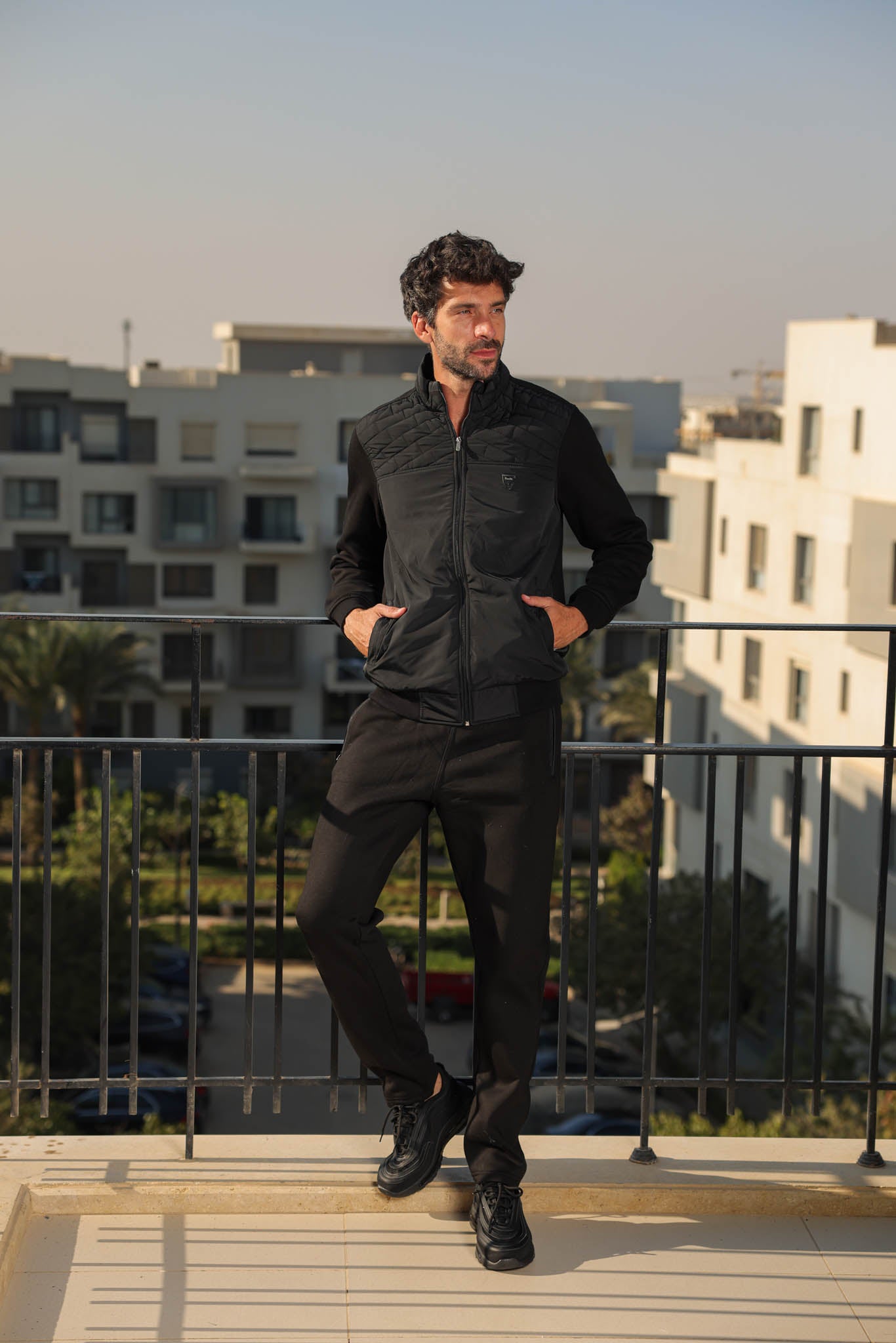 تريننج ميلتون بسوسته صدر وتربروف