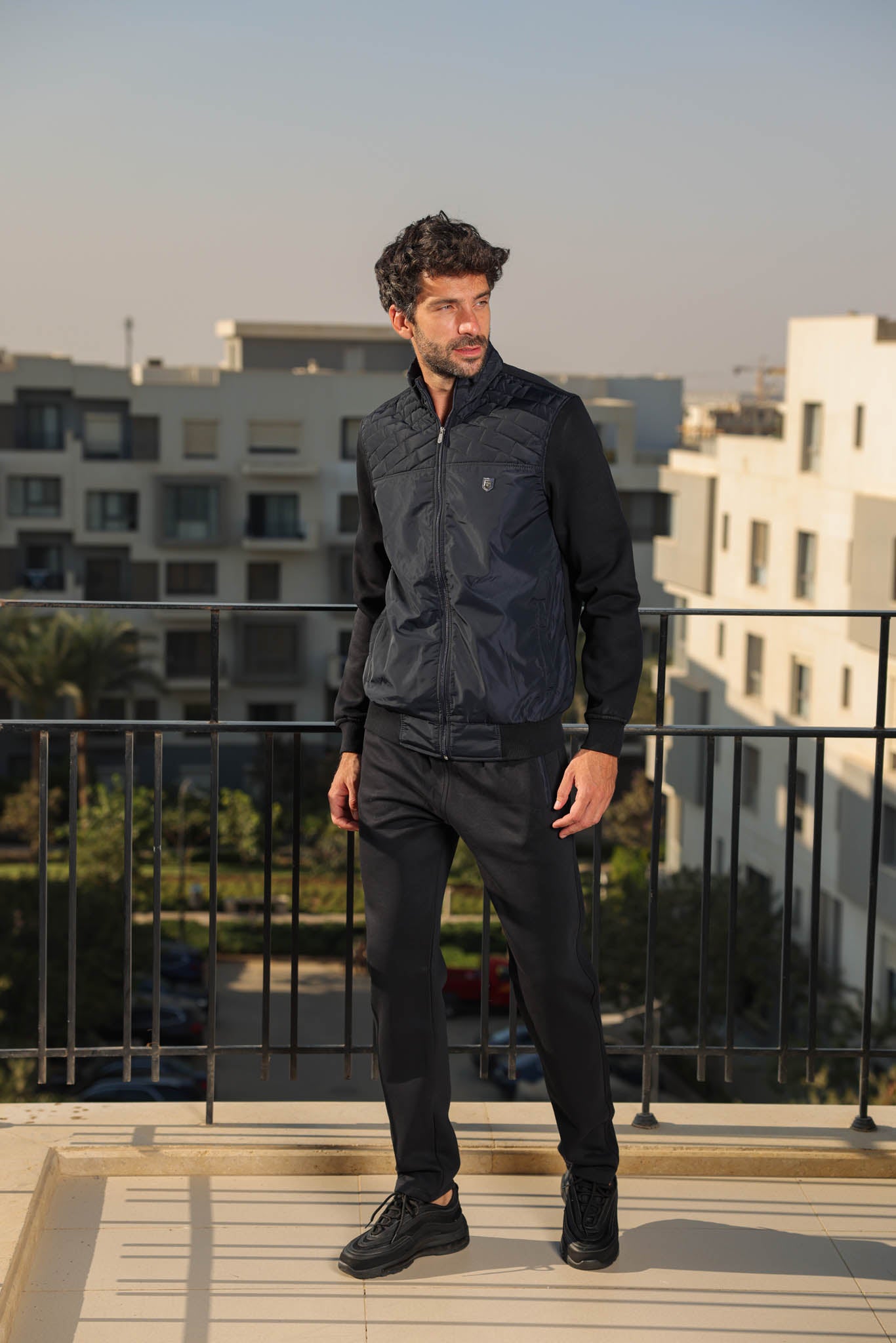 تريننج ميلتون بسوسته صدر وتربروف