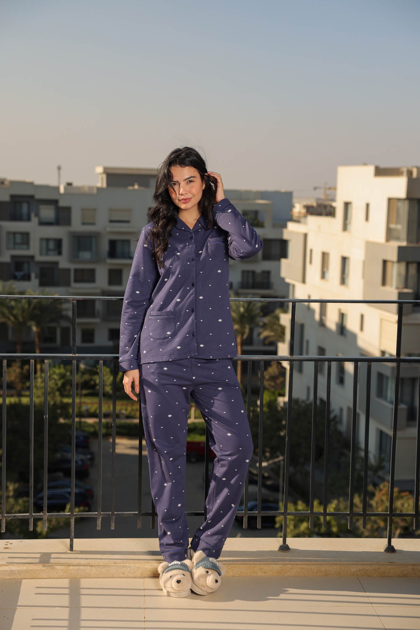 بيجاما حريمي ميلتون كلاسيك بزراير مطبوع روتاري