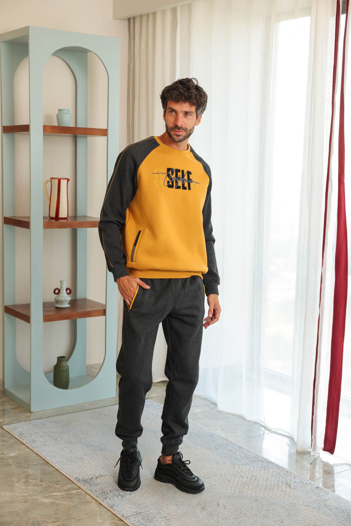 تريننج ميلتون كتف رجلان self