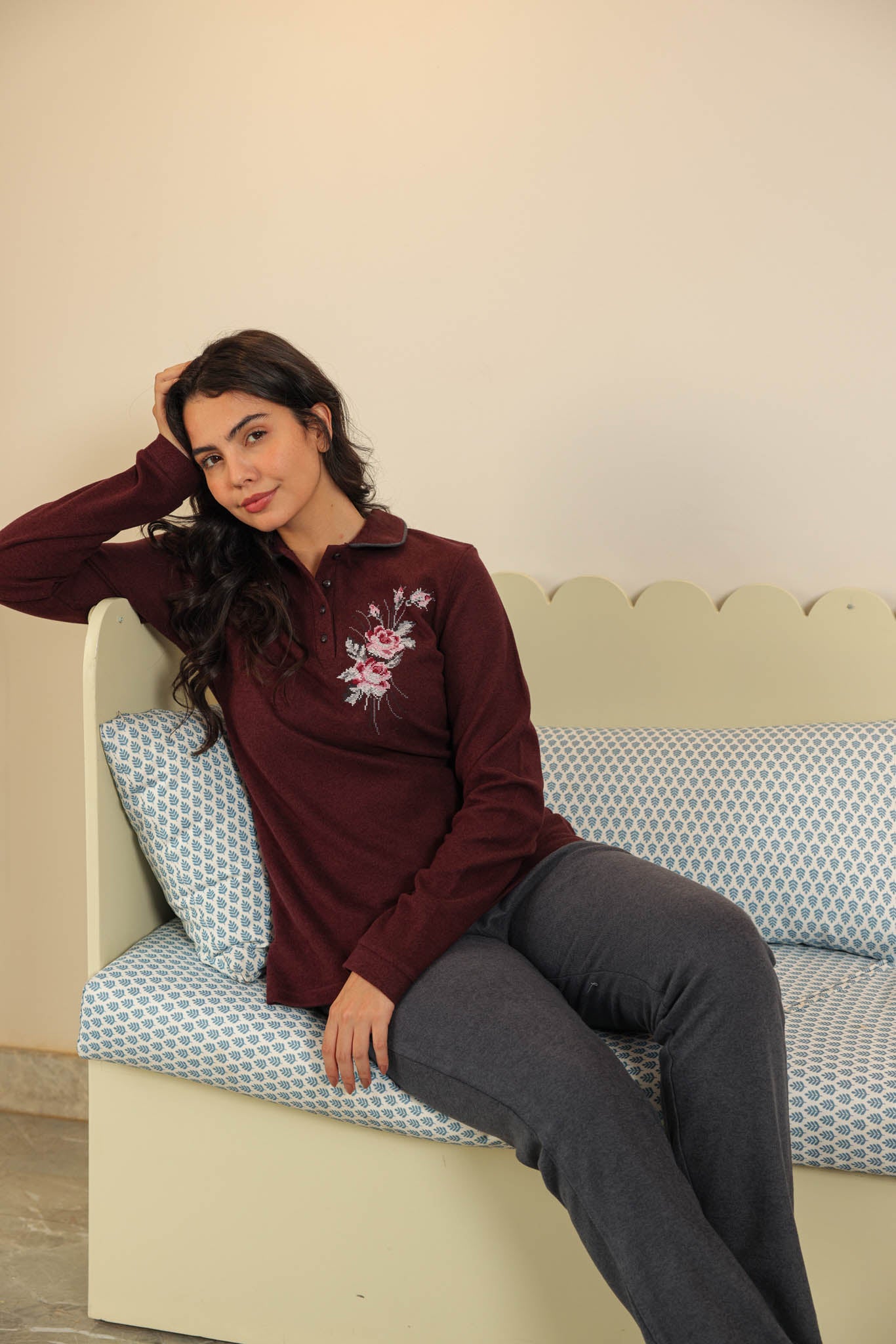 بيجاما كاشمير كوله ومرد مطرز ورد ايتامين