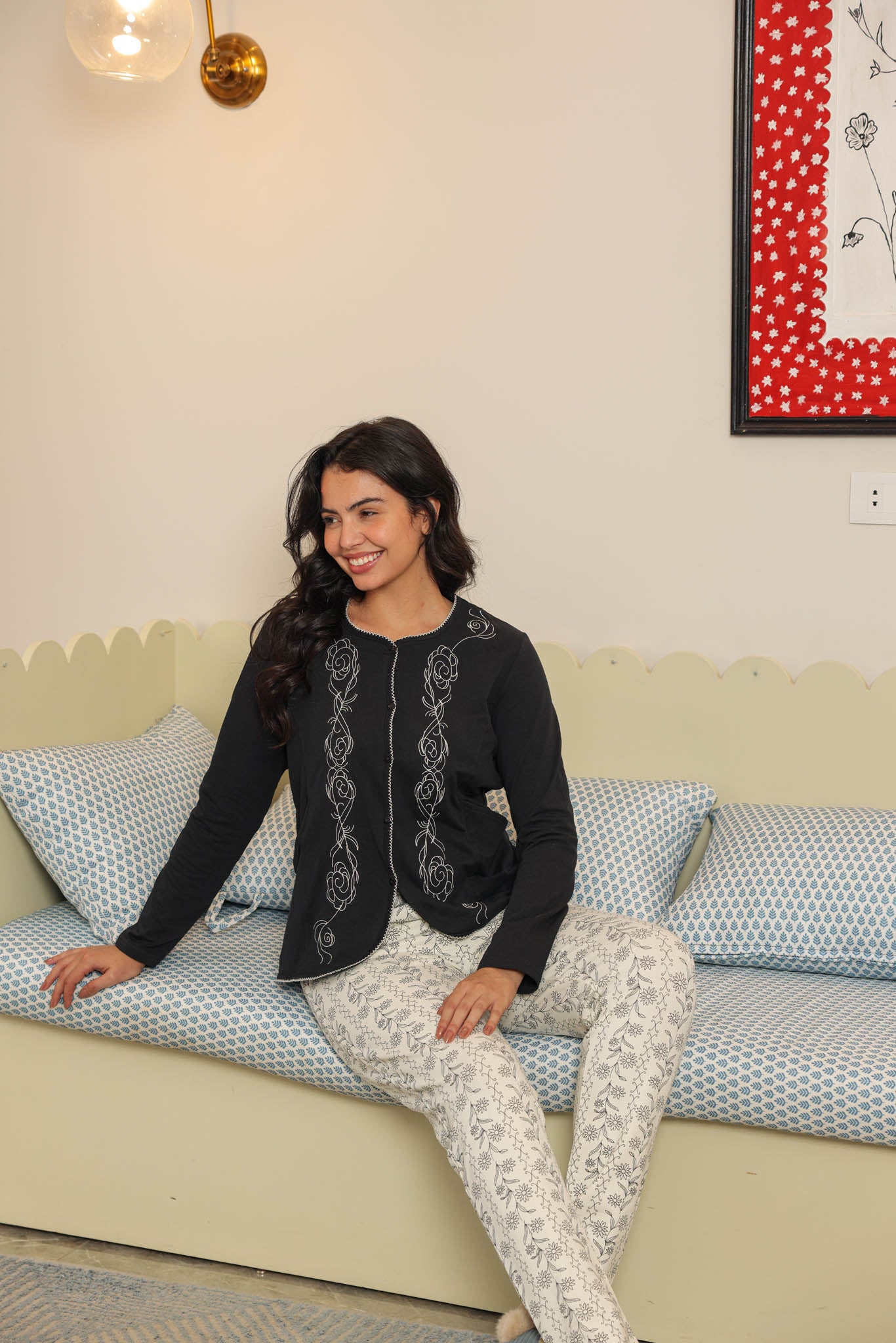 بيجاما ميلتون كلاسيك بزراير مطرز