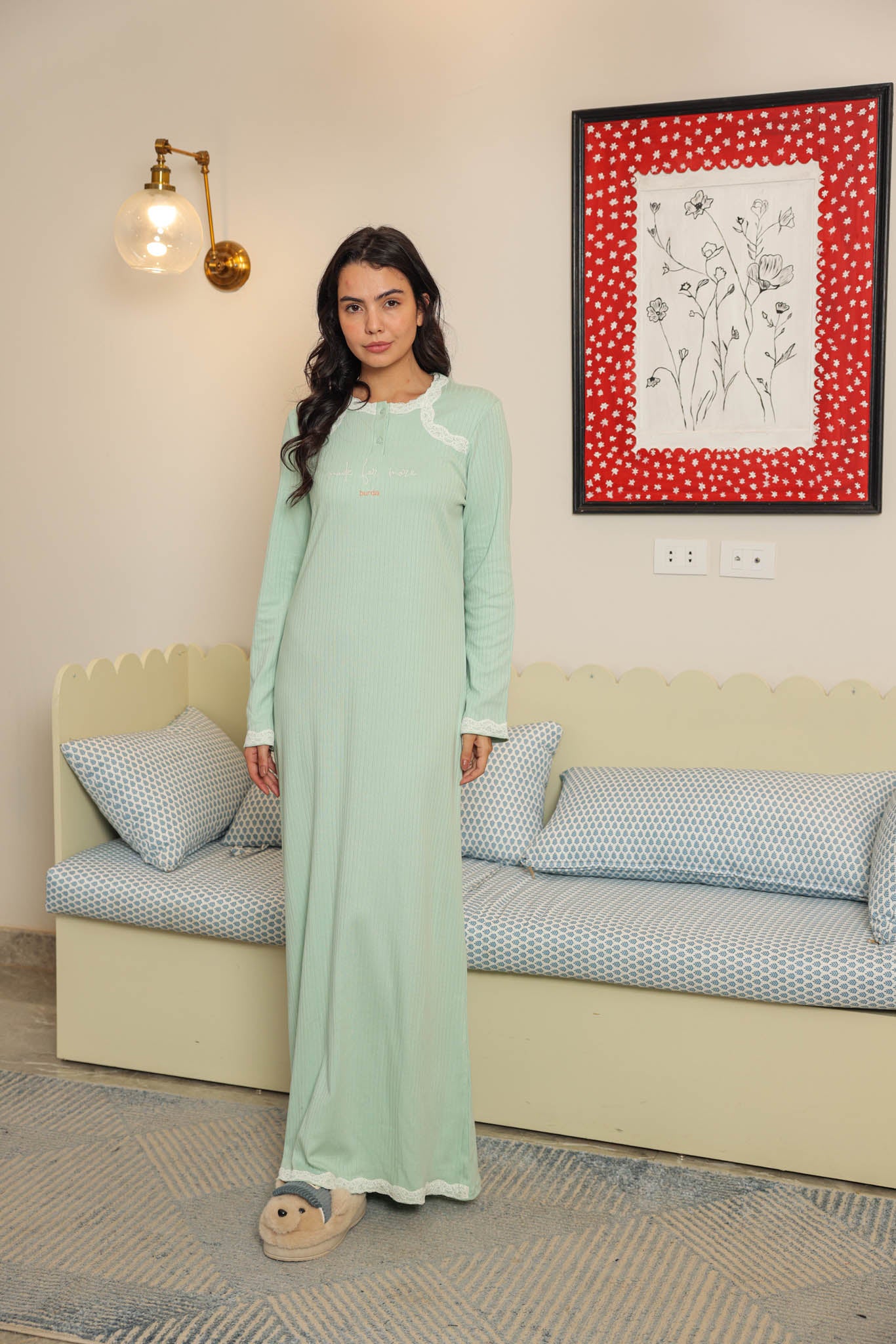 قميص بيت انترلوك مضلع بدانتيل