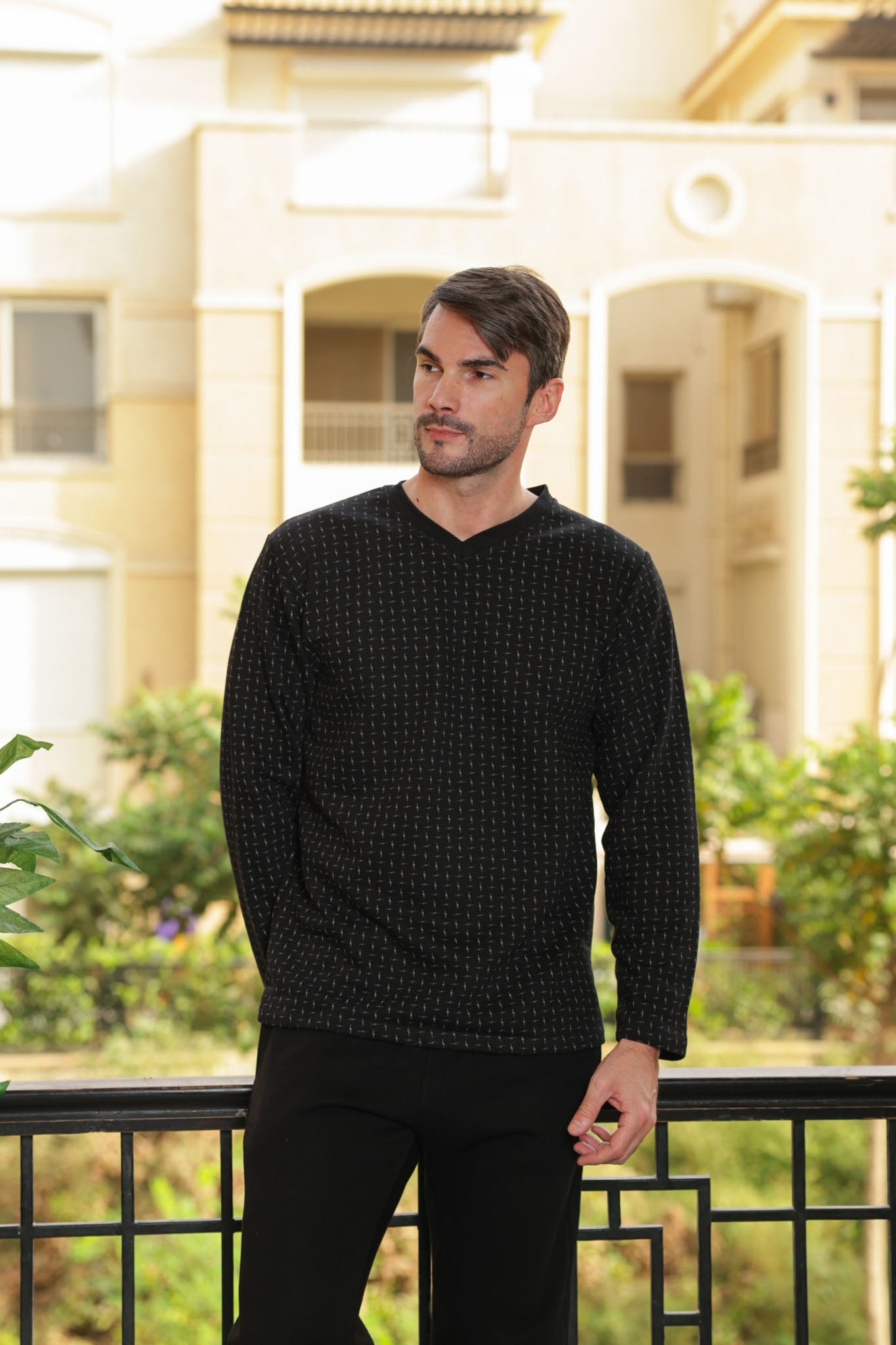 بيجاما ميلتون رقبه سبعه مطبوع روتاري بنطلون ساده