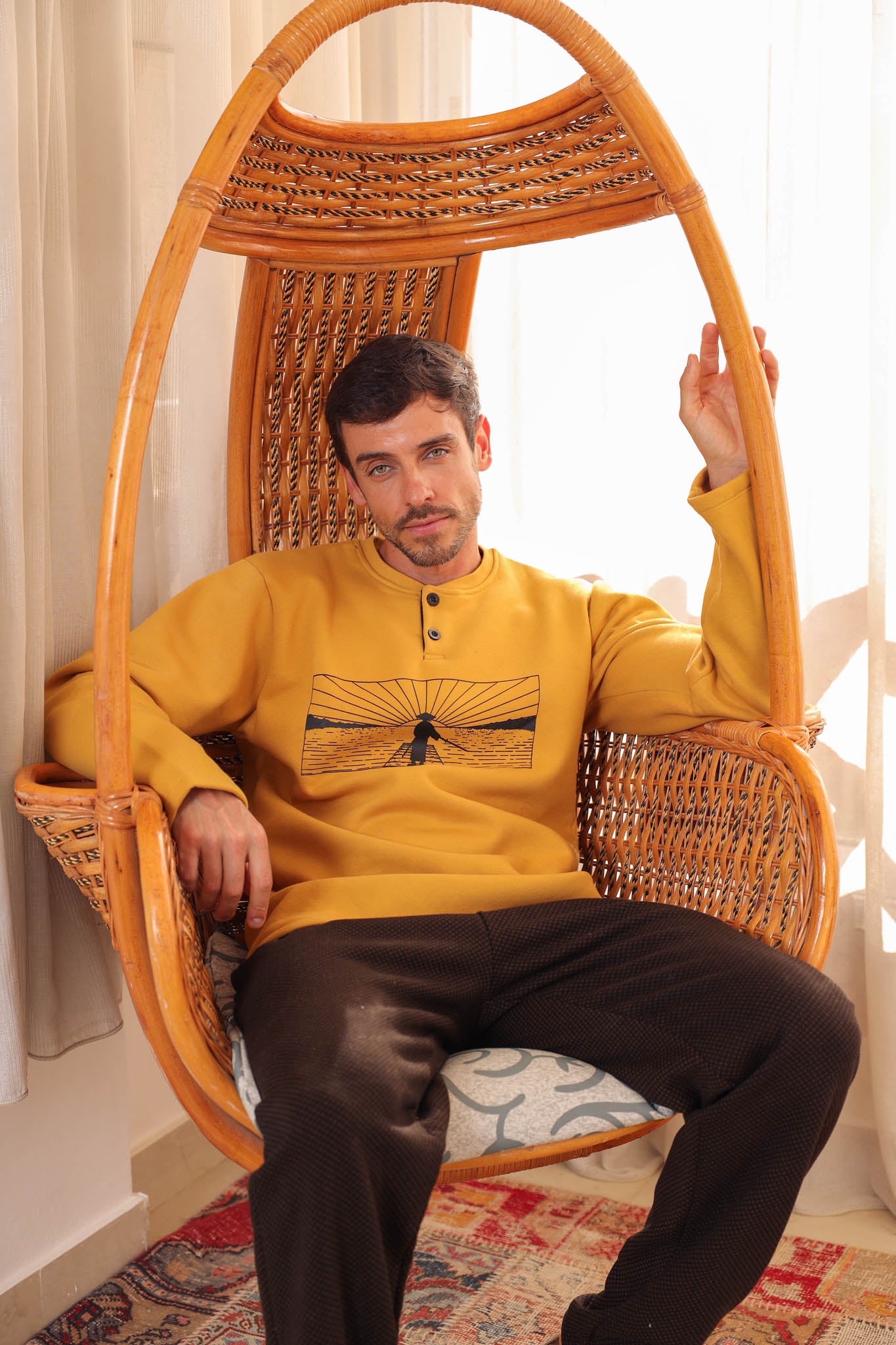 بيجاما ميلتون صدرد مطبوع بنطلون روتاري