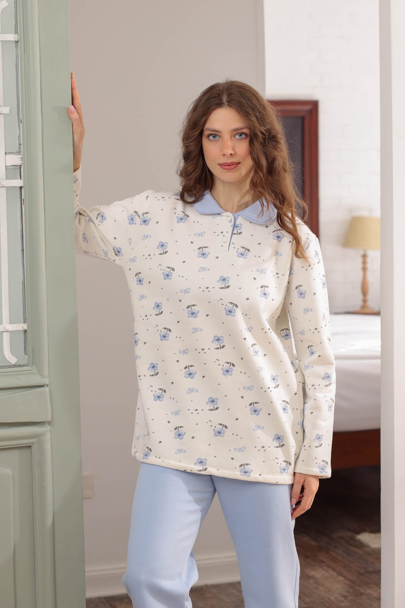 بيجاما ميلتون بلياقه توب مطبوع بنطلون ساده