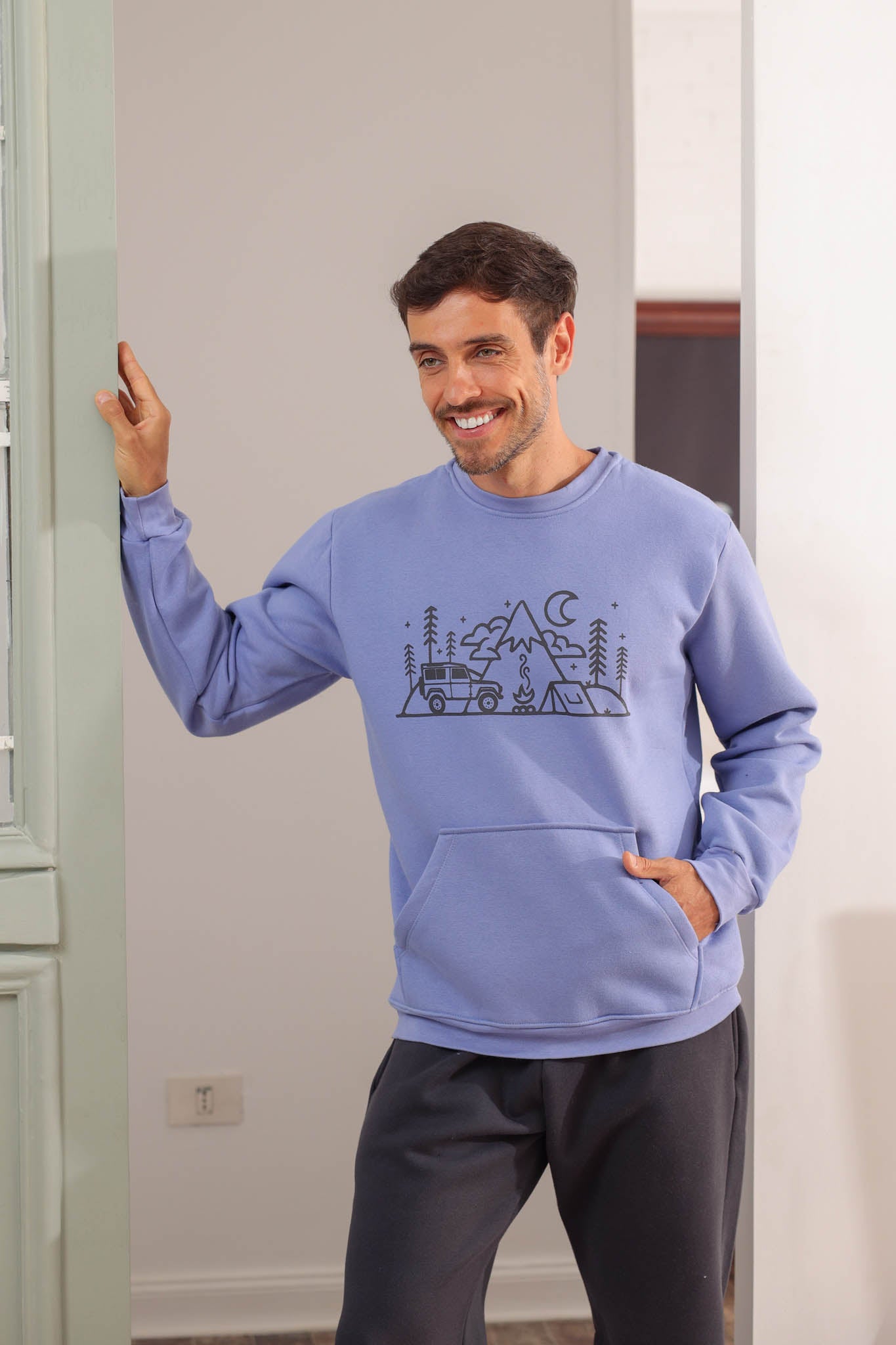 بيجاما ميلتون مطبوع بنطلون ساده