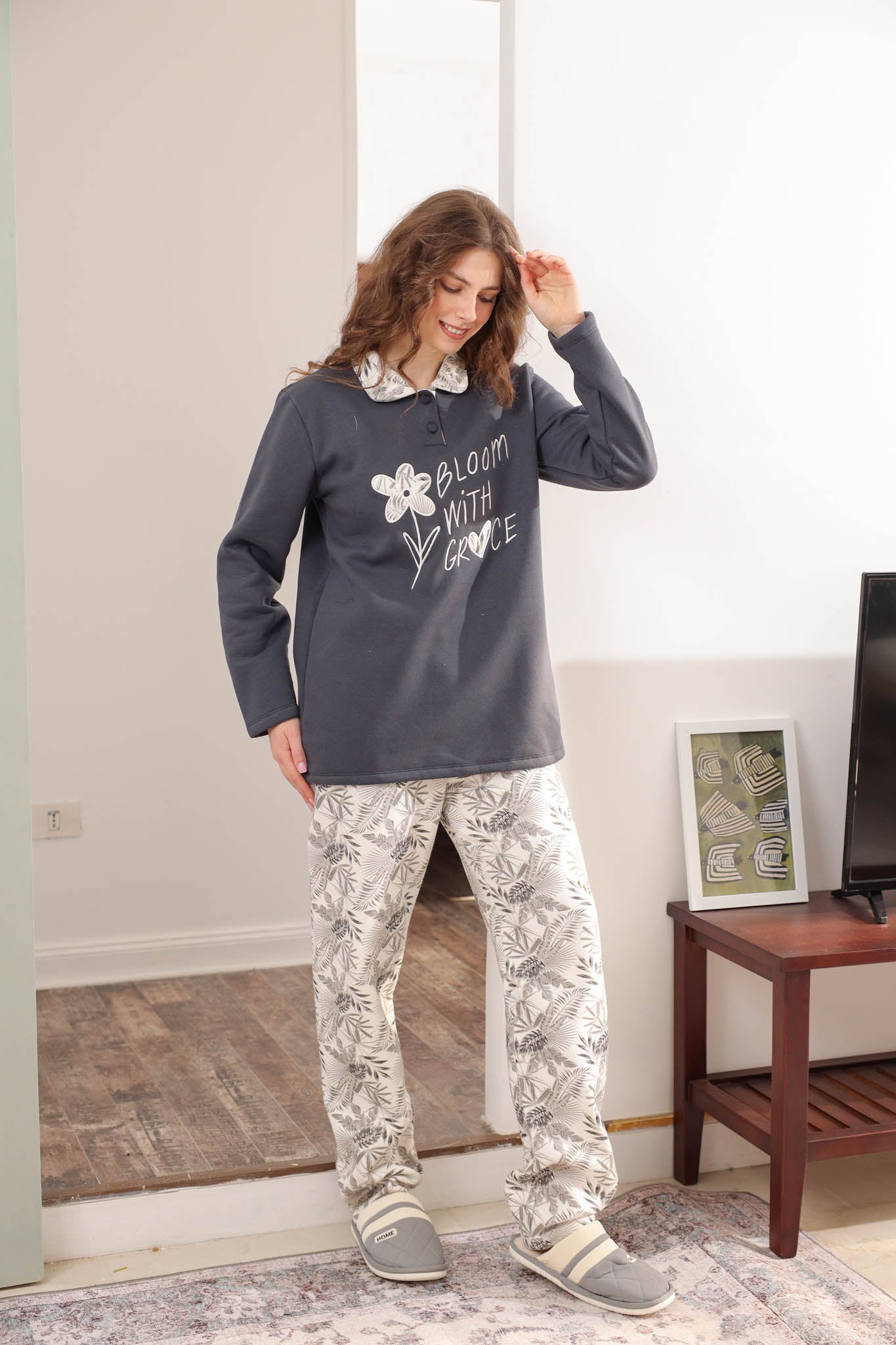 بيجاما ميلتون بلياقه بنطلون مطبوع