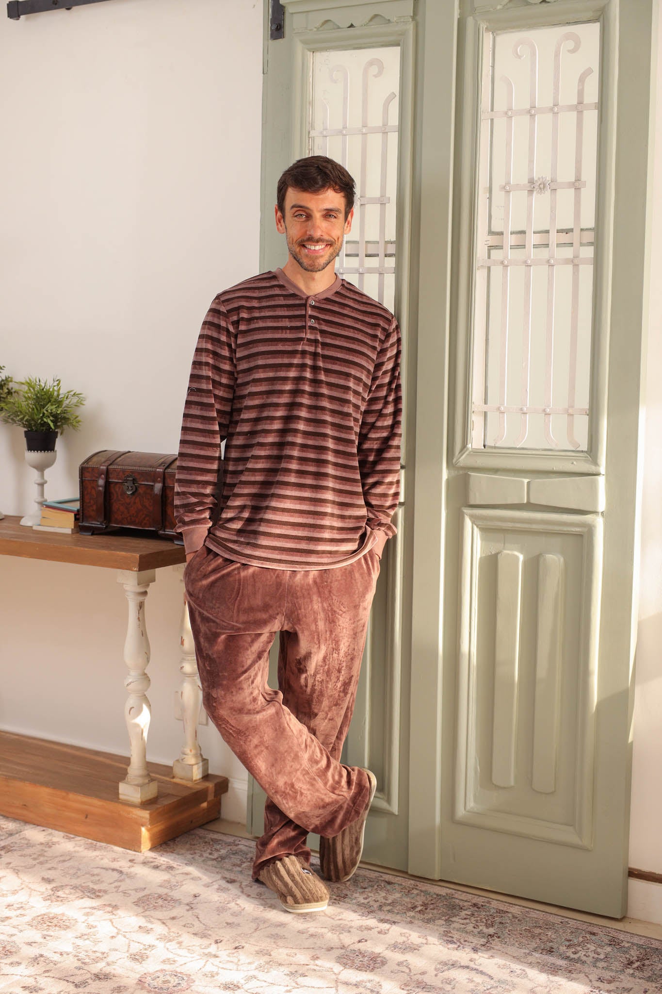 بيجاما قطيفه سترايبر بنطلون ساده