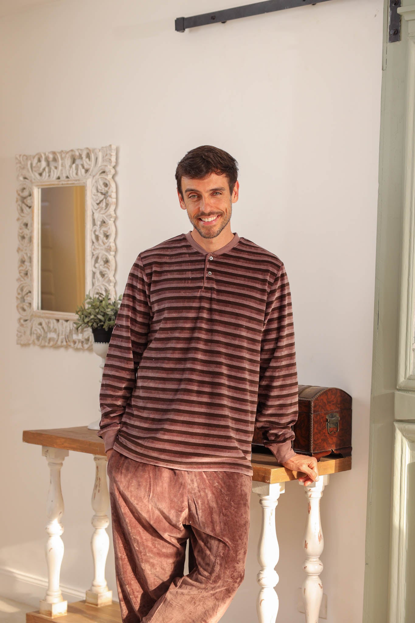 بيجاما قطيفه سترايبر بنطلون ساده