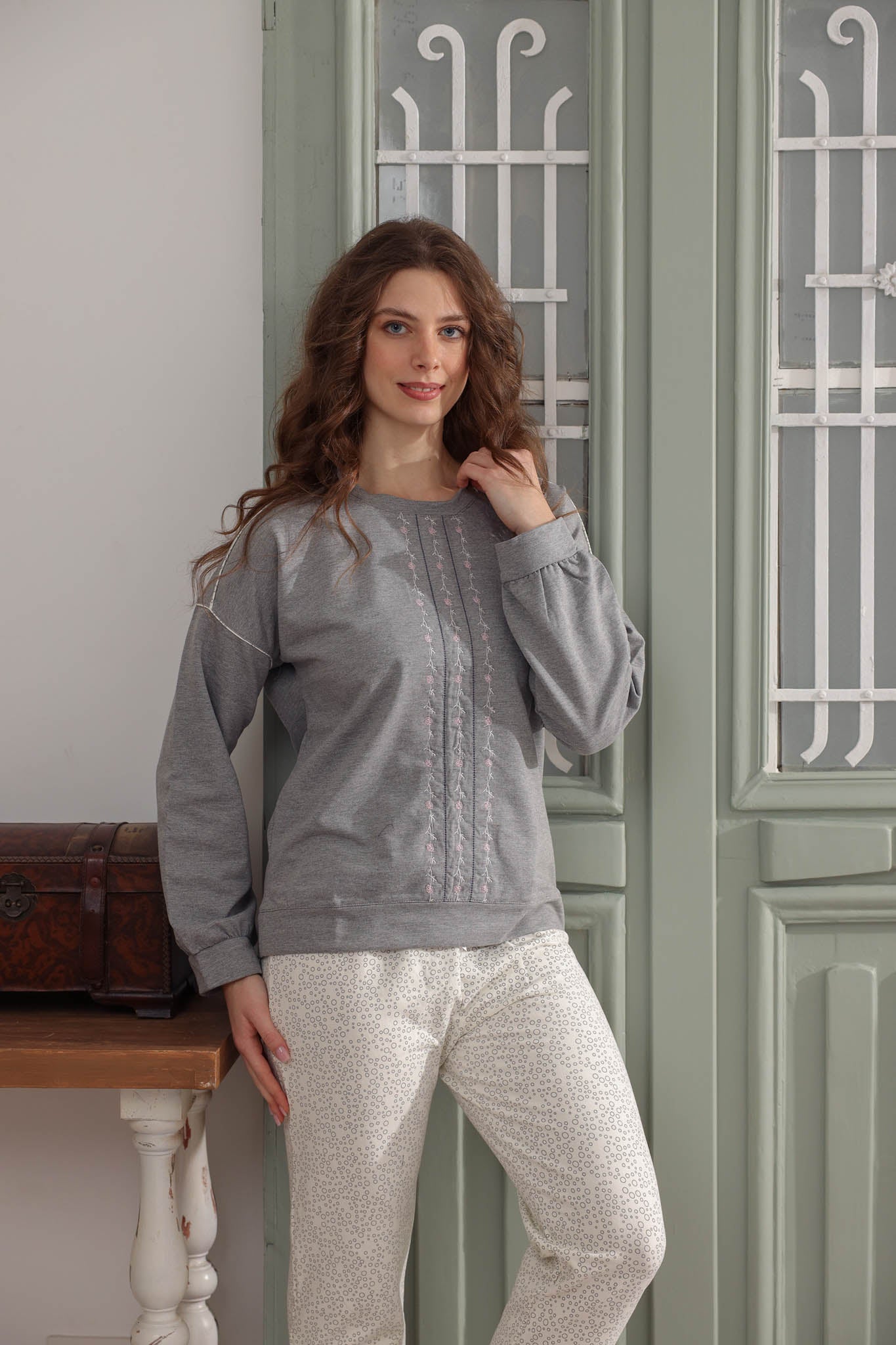 بيجاما نوم نسائي سمر ميلتون صدر مطرز