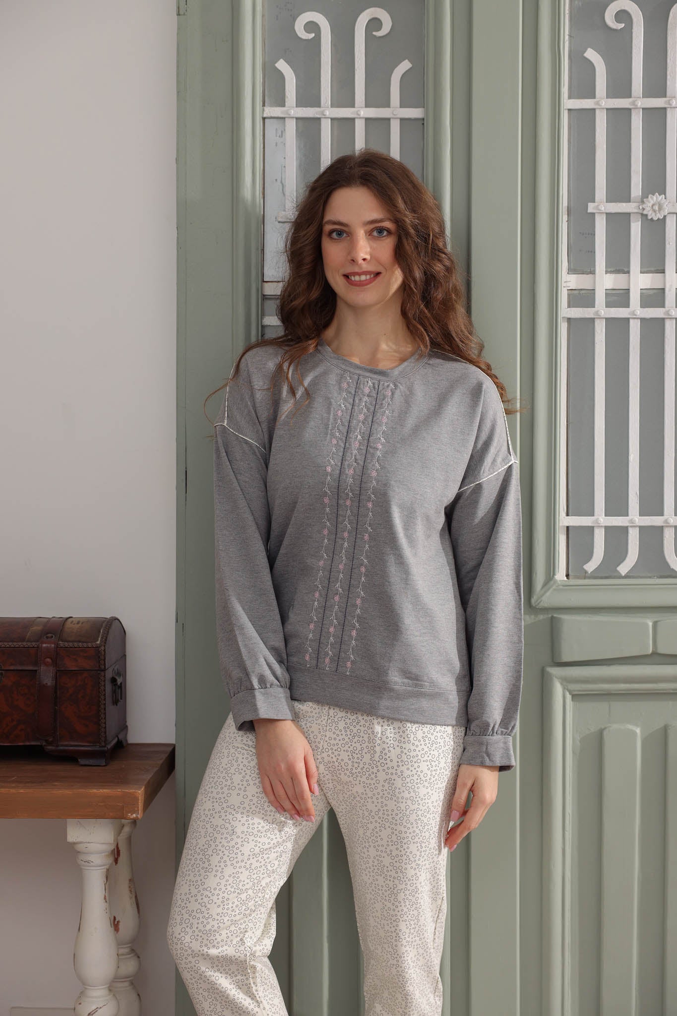 بيجاما نوم نسائي سمر ميلتون صدر مطرز