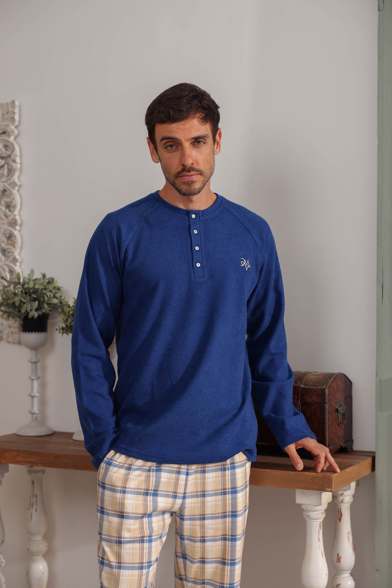 بيجاما كاشمير بمرد وبنطلون كاروه