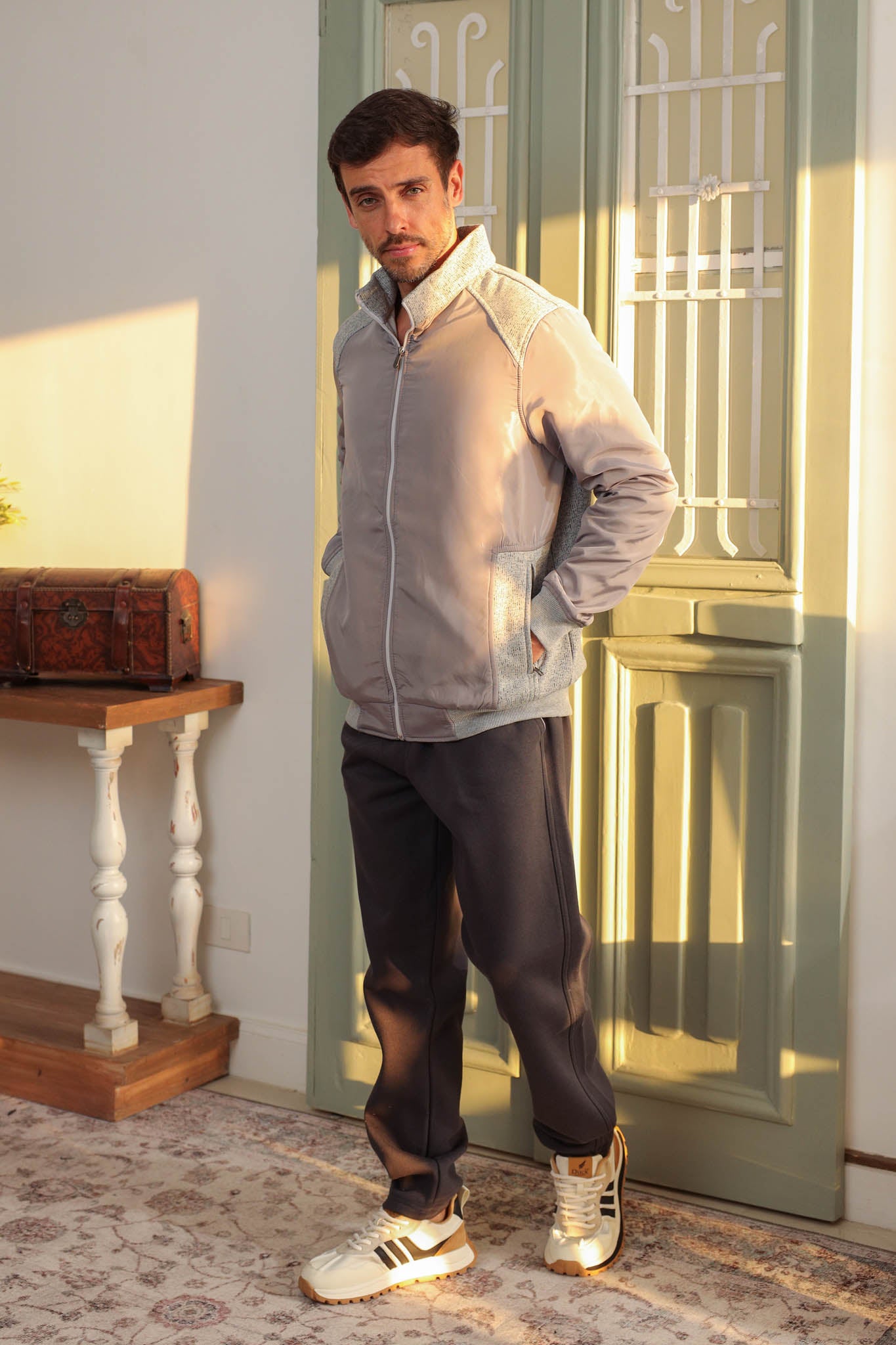 تريننج ميلتون بسوسته صدر وتربروف