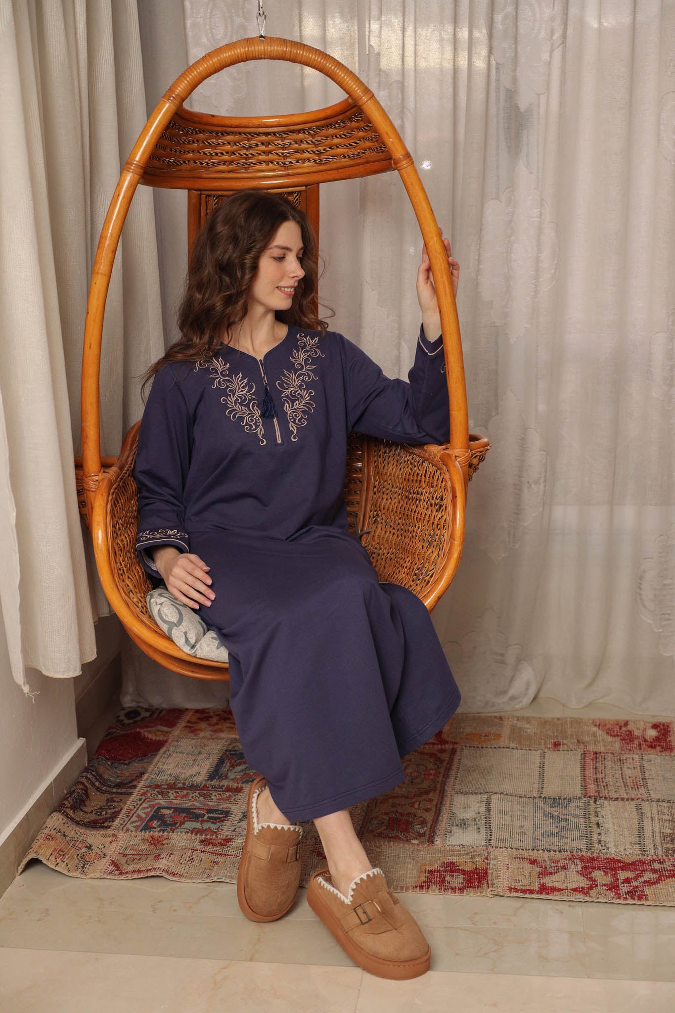 جلابيه حريمي ساده بكم طويل راوند وسوته