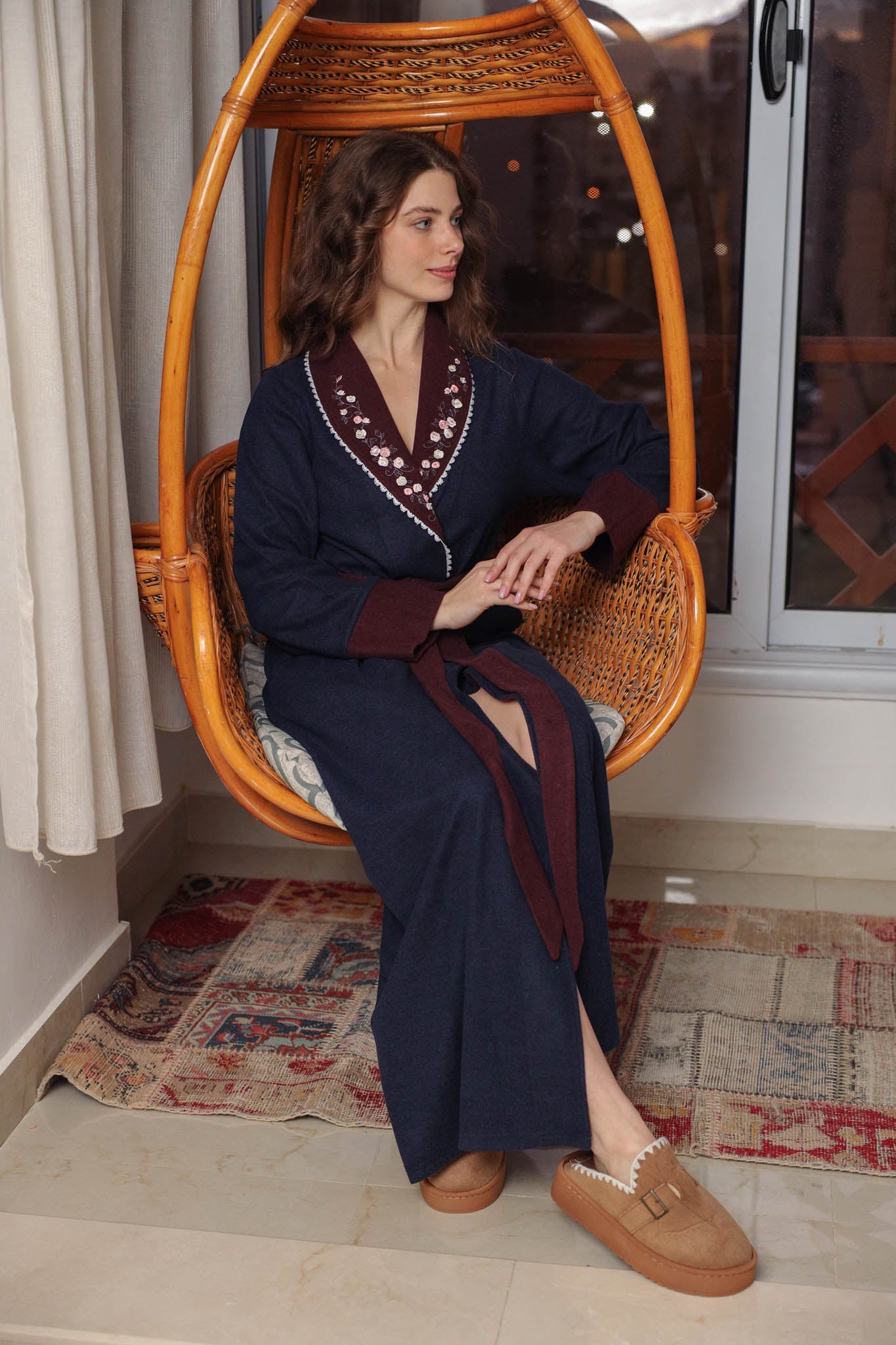 روب كاشمير ساده كول شال مطرز