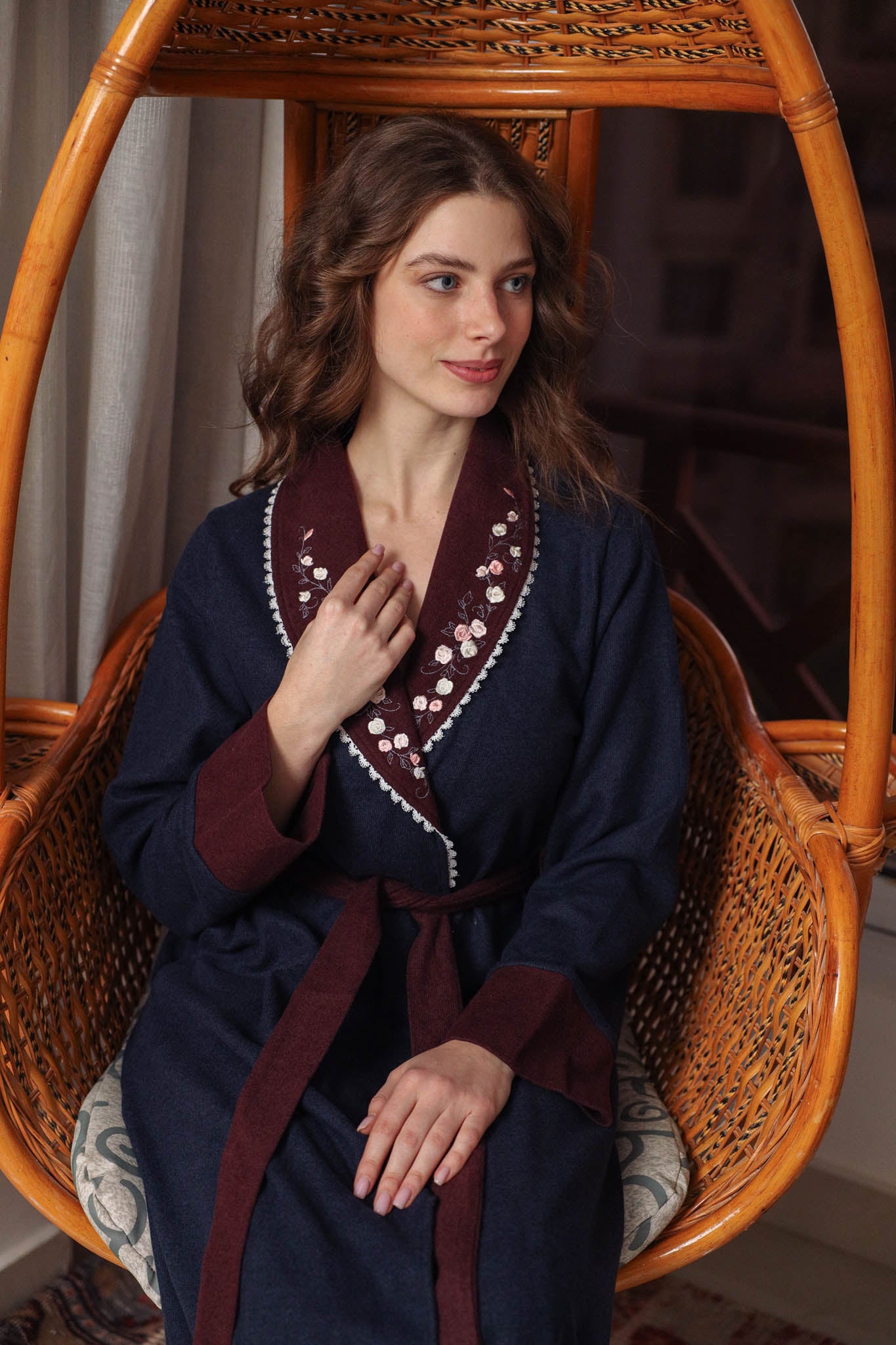 روب كاشمير ساده كول شال مطرز