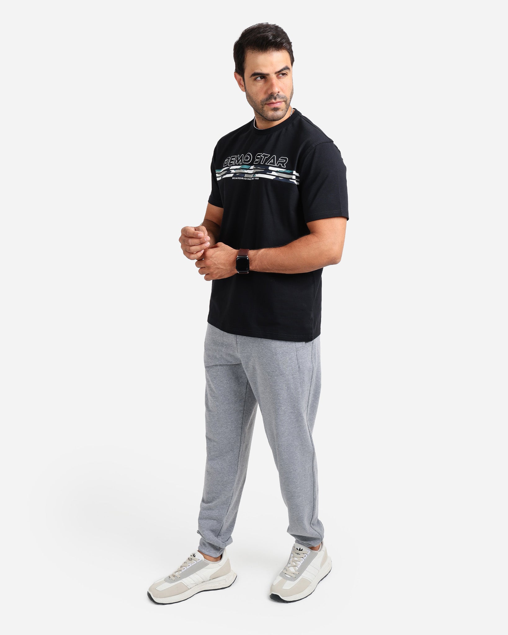 تريننج راوند نص كم بنطلون demostar