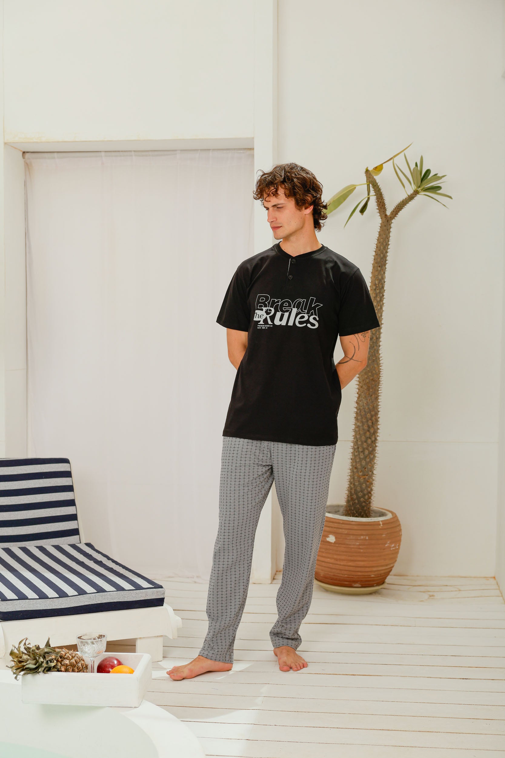 بيجاما نص كم بندا بزراير بنطلون مطبوع