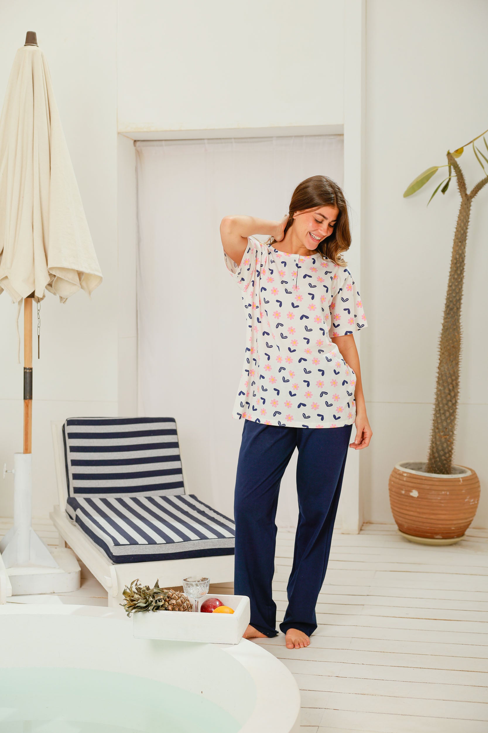 بيجاما نص كم مطبوع قلوب بنطلون ساده