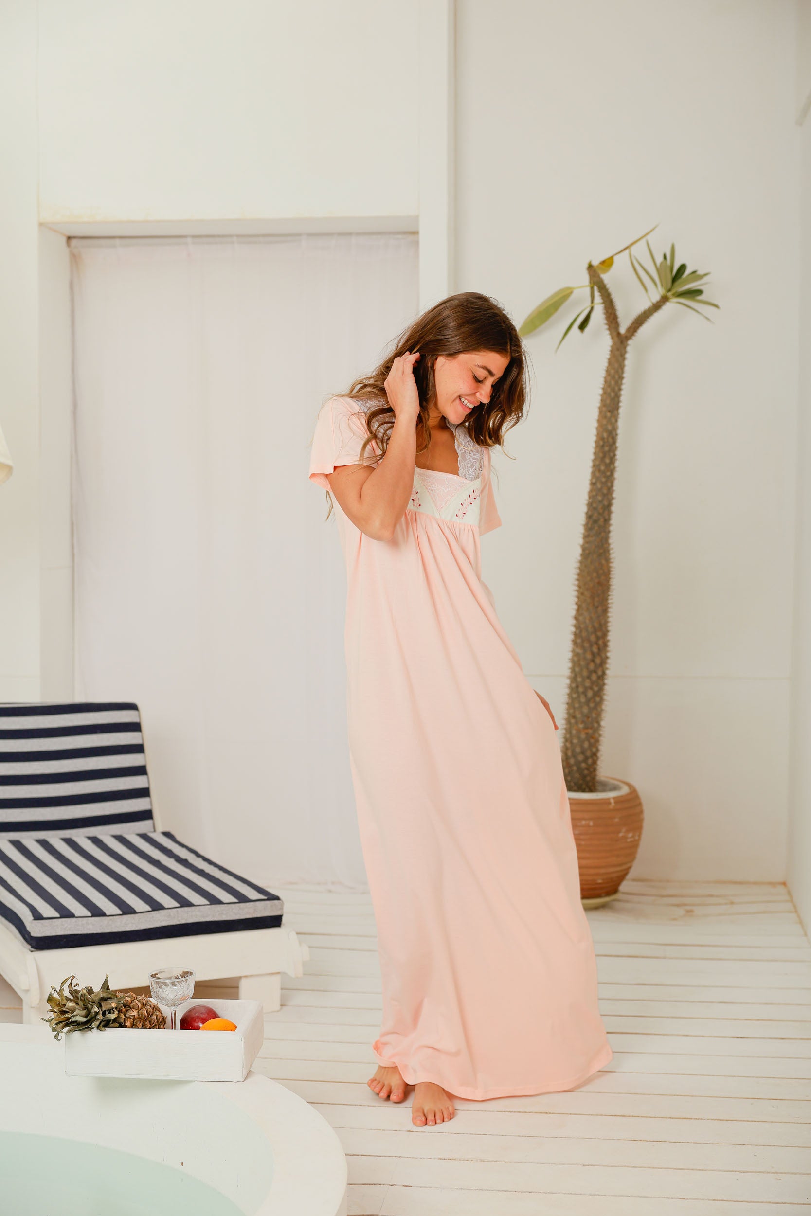 قميص نص كم فسكوز ليكرا بدانتيل