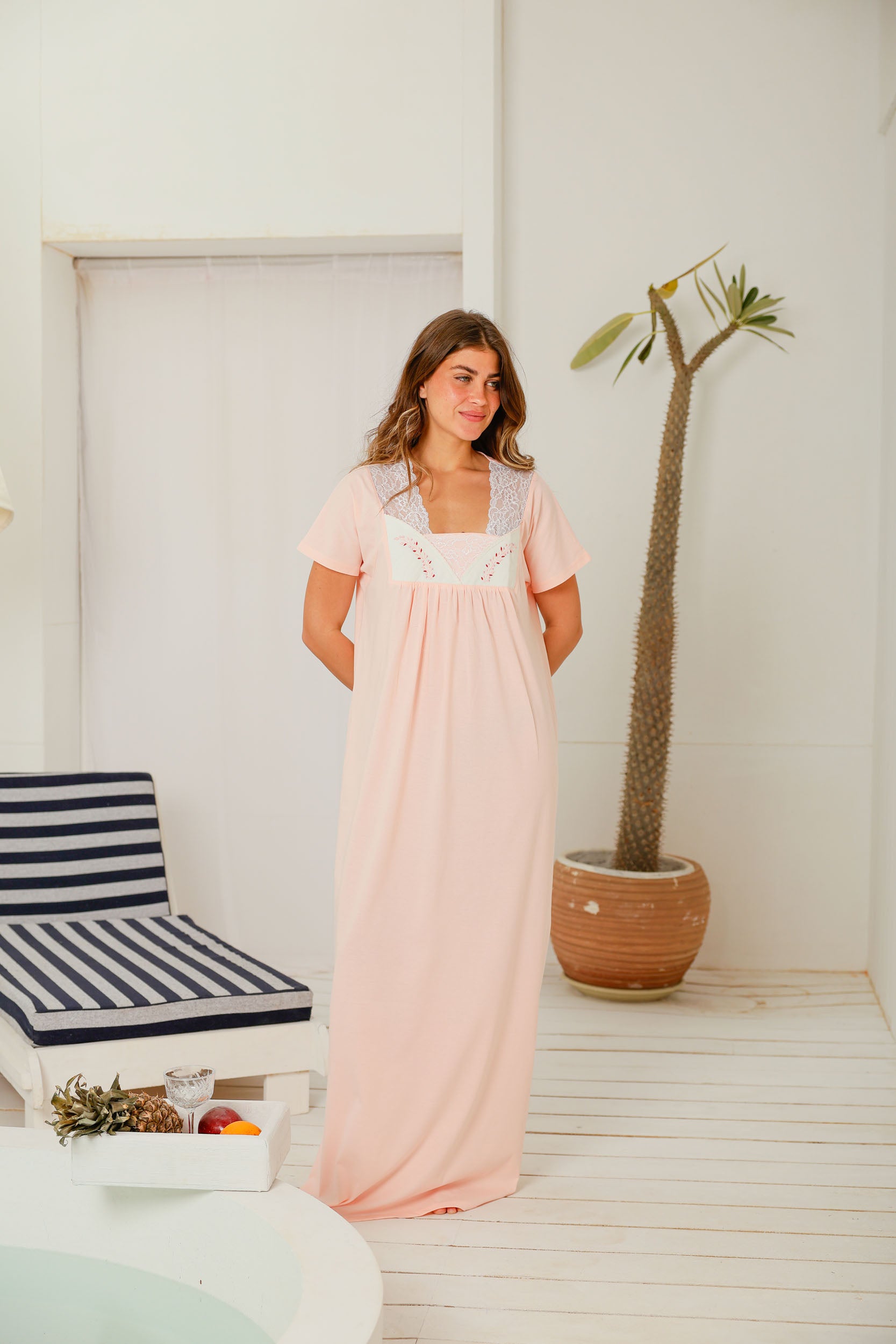 قميص نص كم فسكوز ليكرا بدانتيل