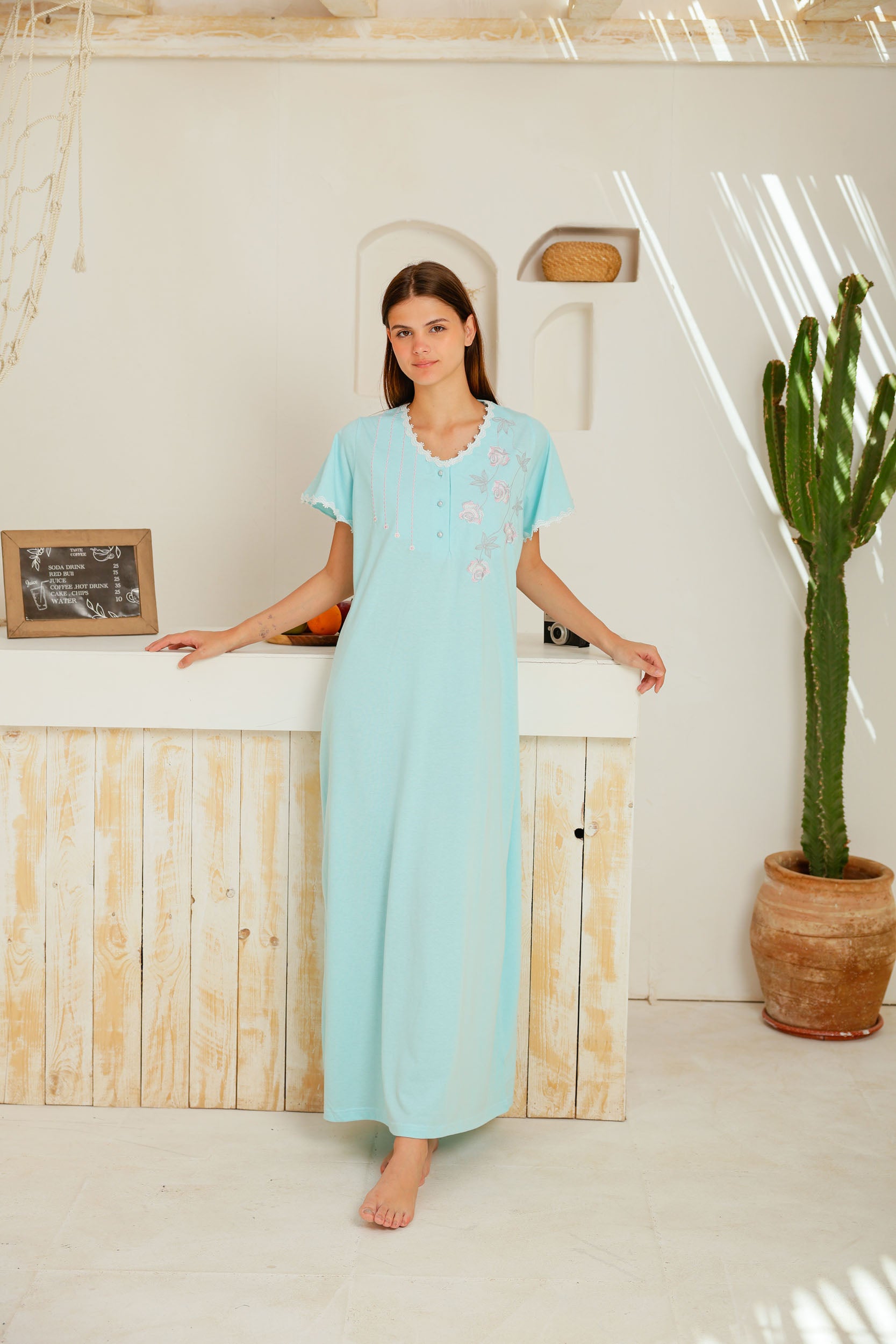 قميص نص كم ساده بنا وزراير مطرز فروع