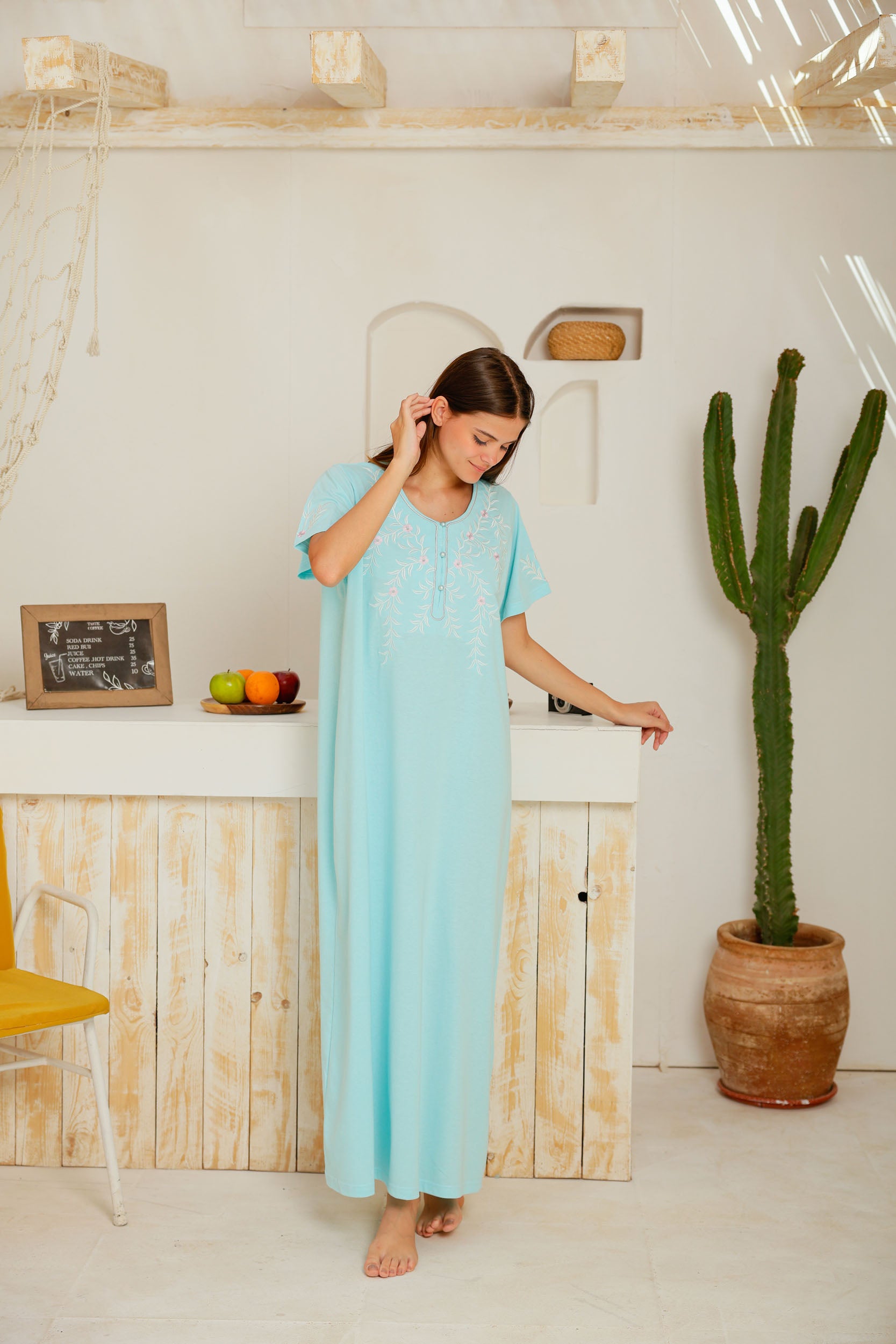 قميص نص كم ساده بنا وزراير مطرز فروع