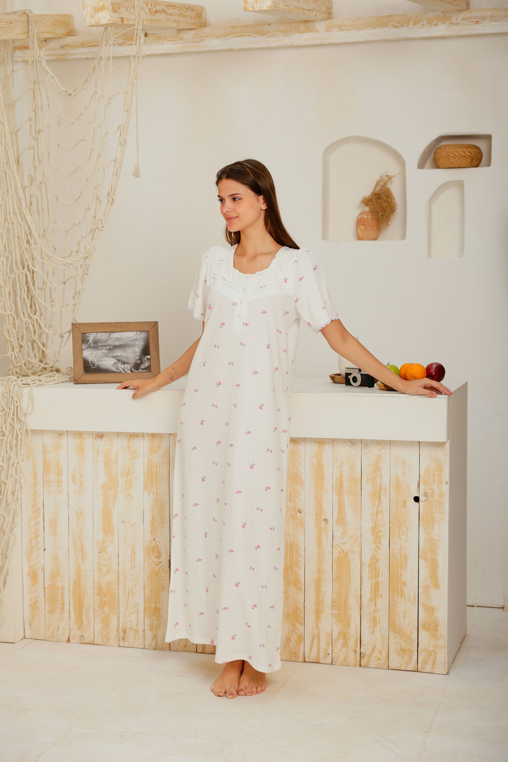 قميص جاكار ماري رقبه مدوره بسفره مرد نص كم