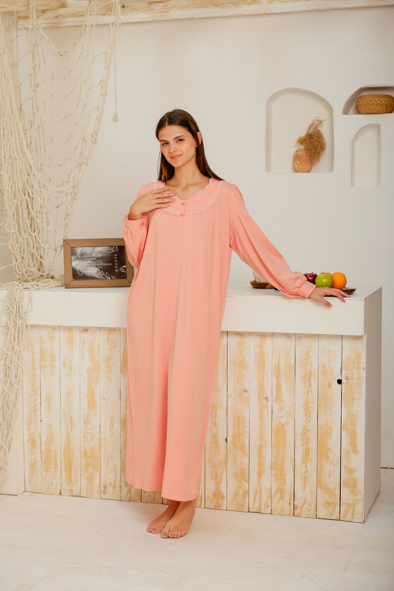 قميص حريمي كم طويل ساده مطرز