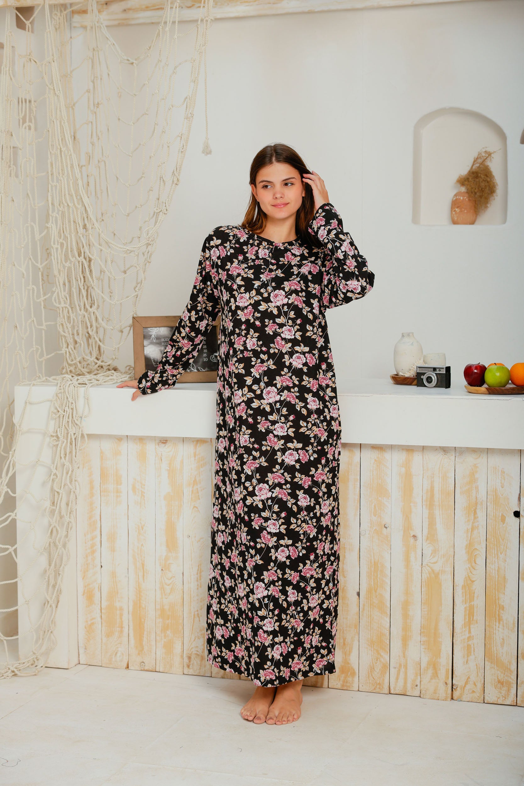 قميص كم مطبوع ورده بندا وزراير