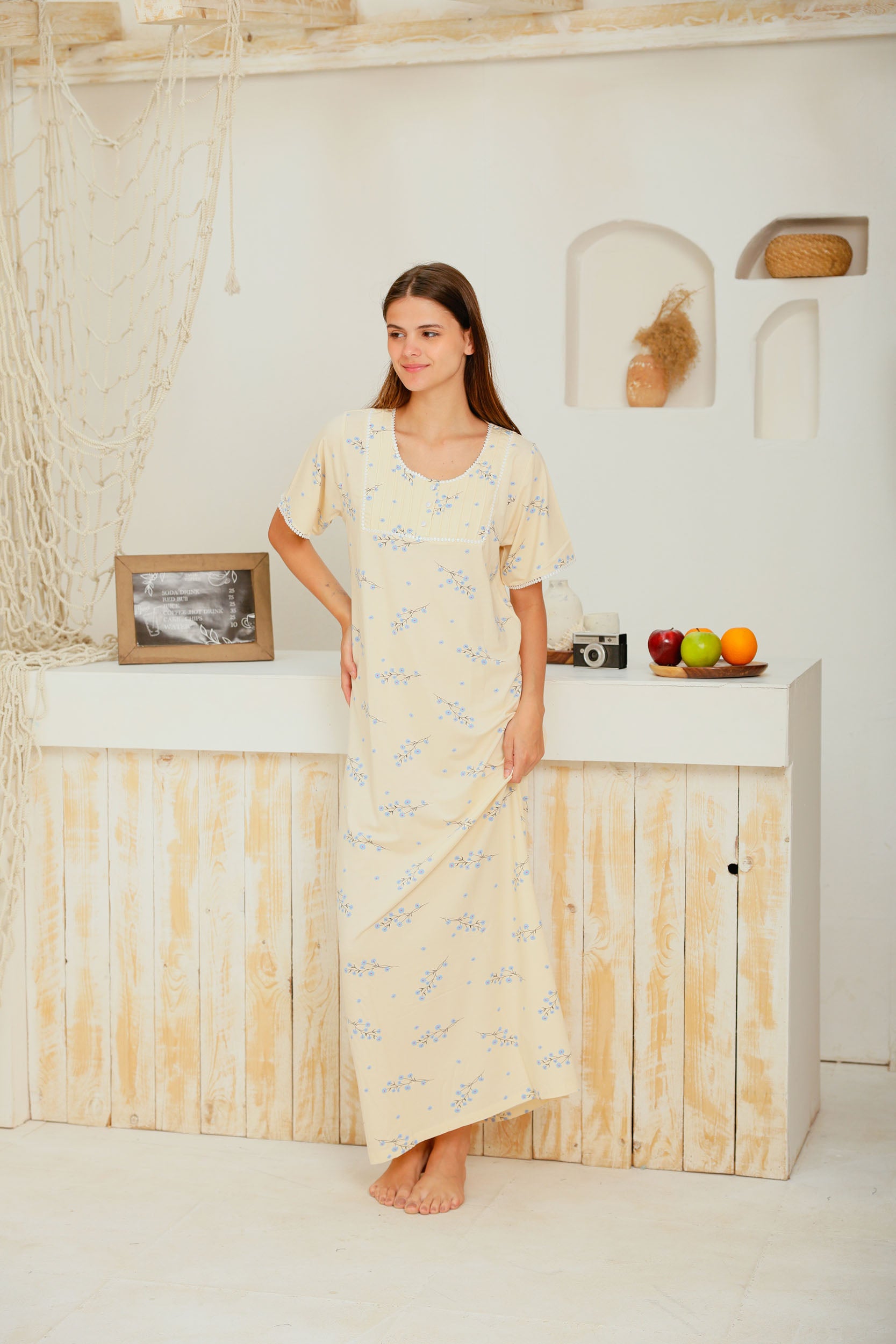 قميص ليكرا بسفره مربعه بنيرفيرات ومرد نص كم