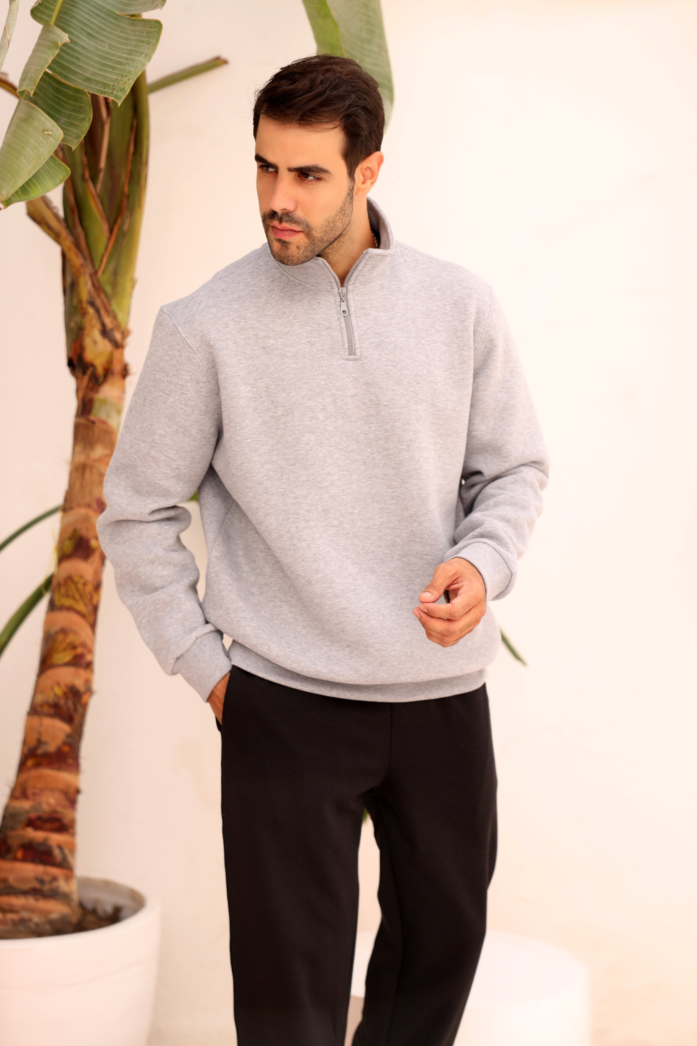 سويت شرت نص ياقه ميلتون